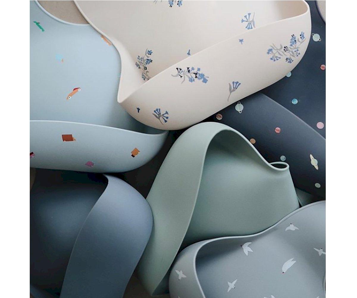 Babero Silicona Mushie Vanilla Confetti Tutete