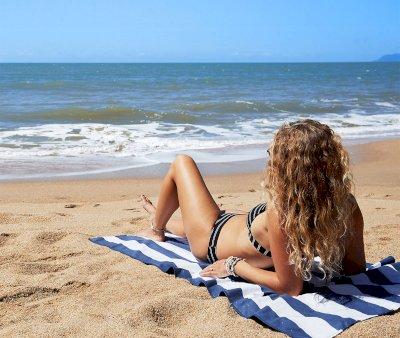 Serviette de Plage en Microfibre Whitsunday Blue Personnalisable
