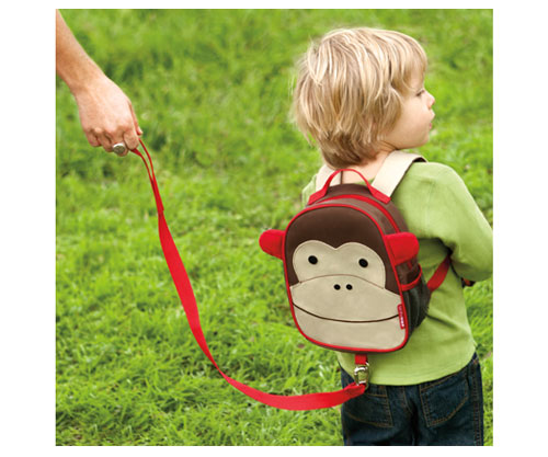 skip hop giraffe backpack