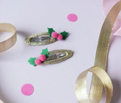 2 Clips Holly Pom Pom