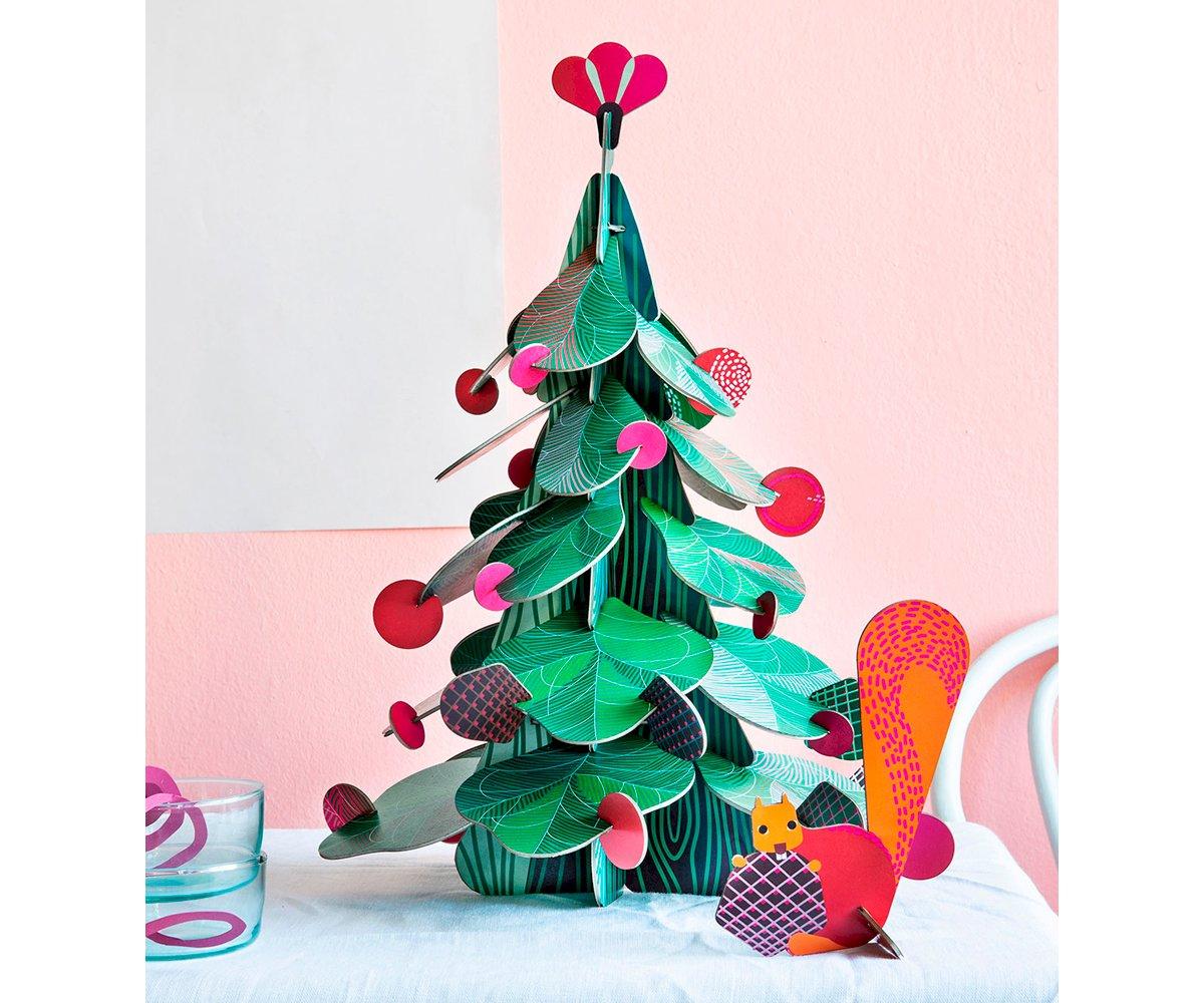 Árvore de Natal grande DIY com esquilo - Tutete Árvore de Natal grande DIY com esquilo - Tutete