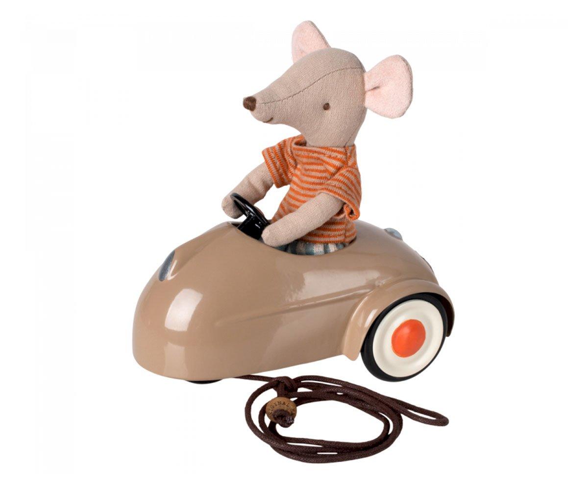 Carro Da Família Brown Mouse