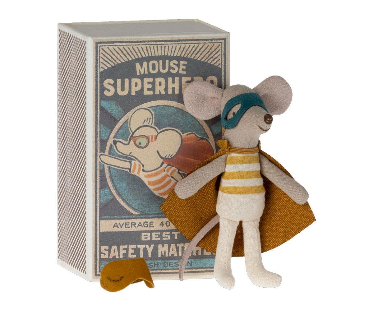 Super Hero Mouse, irmo mais novo em caixa