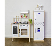 Cocina en Madera + Cesta Frutas y Verduras