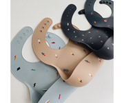 Babero Silicona Mushie Safari Light Grey