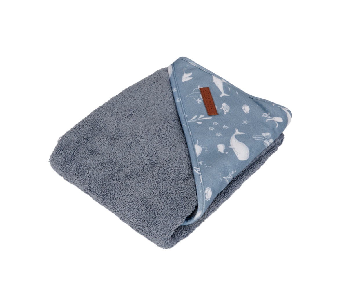 tu hooded towel