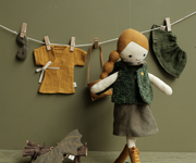 Roupa e Capa de Drago para Big Doll