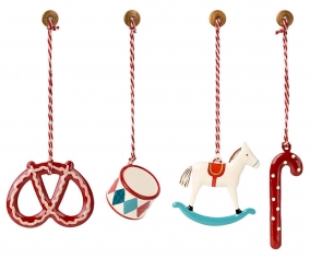 Juego de 4 Adornos Peter's Christmas