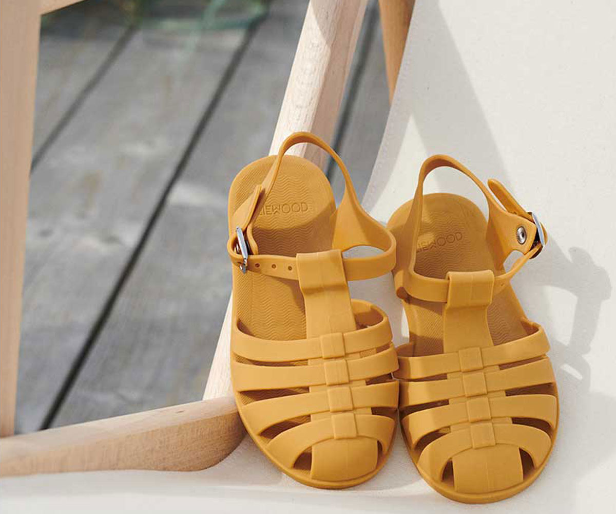 tu yellow sandals