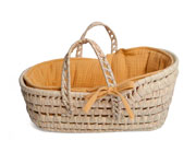 Capazo Mimbre para Muecas Bobbles Mostaza