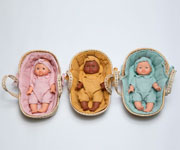 Capazo Mimbre para Muecas Bobbles Mostaza