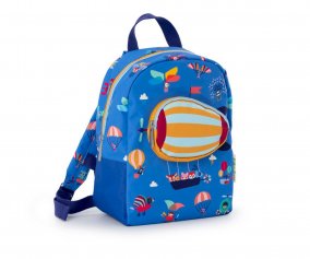 Mochila infantil no ar 