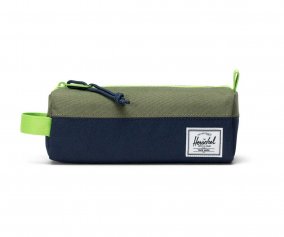 Case Settlement Black Iris/Four Leaf Clover