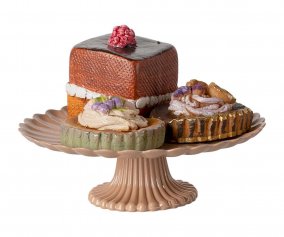 Cakes and Mini Pastry Chef