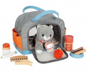 Gato com bolsa de transporte e Conjunto de cuidados
